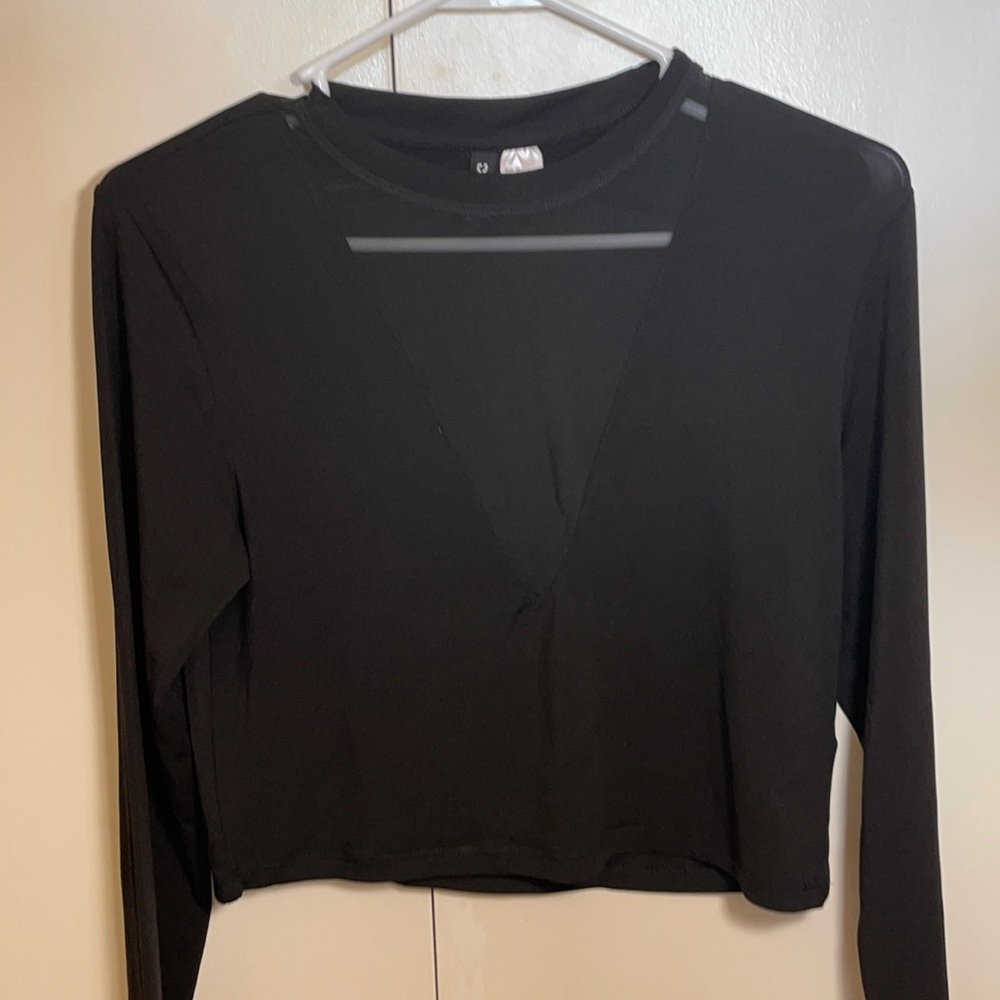 Black crop top